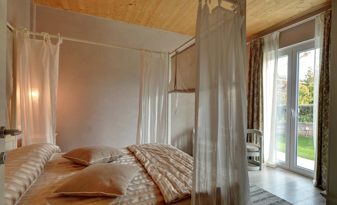 La Rosa Gialla Bio Apartments & Rooms บาโรโล ภายนอก รูปภาพ
