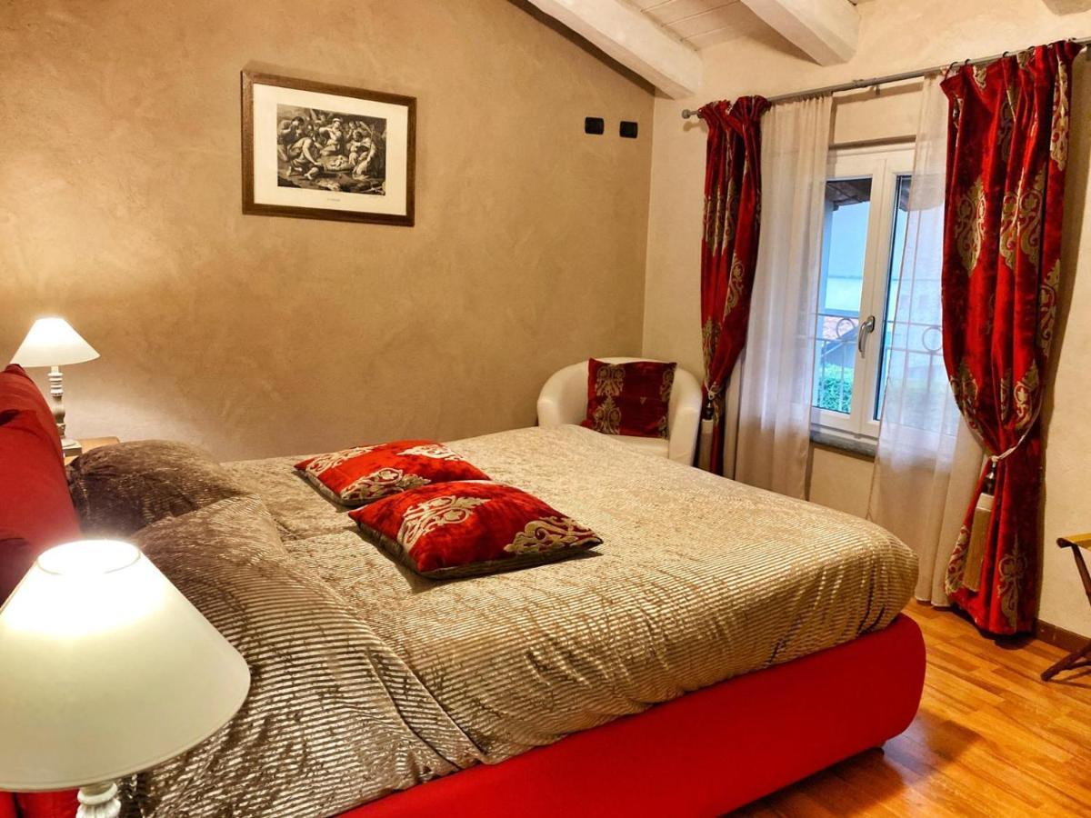 La Rosa Gialla Bio Apartments & Rooms บาโรโล ภายนอก รูปภาพ
