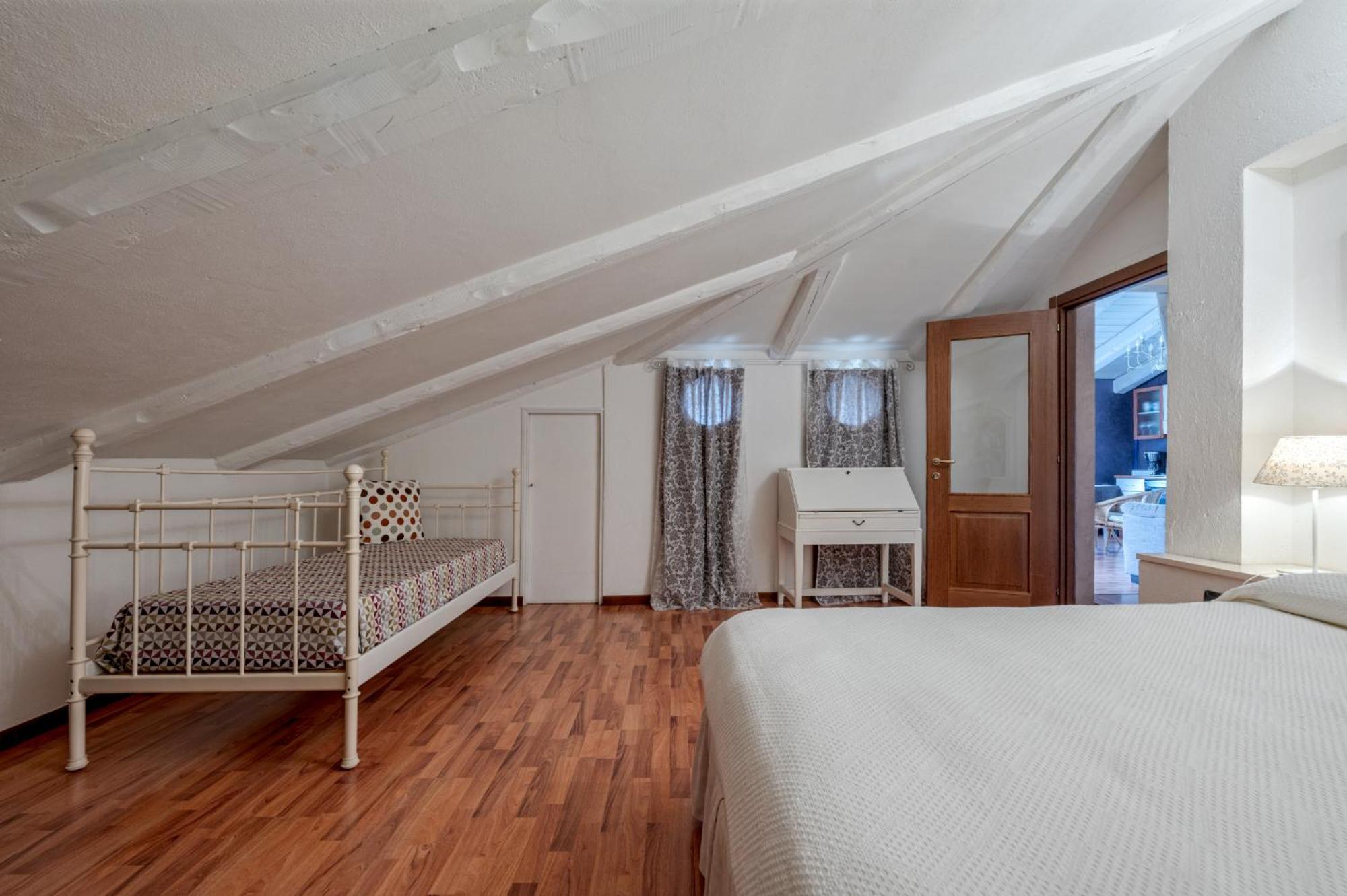 La Rosa Gialla Bio Apartments & Rooms บาโรโล ภายนอก รูปภาพ